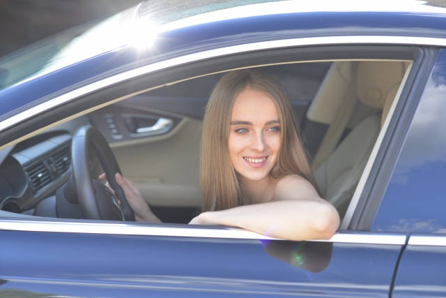 女性が運転してかっこいい 車の色 美人はどんな車に乗ってる Mauve モーヴ 函館のカラーコーディネーター 今村美香公式サイト